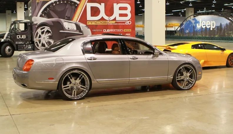 Bentley Flying Spur on Forgiato Pianura wheels