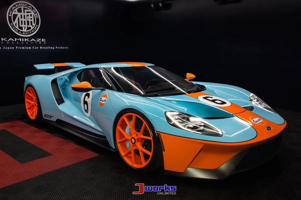 Ford Ford GT on Forgiato Tec S2 wheels