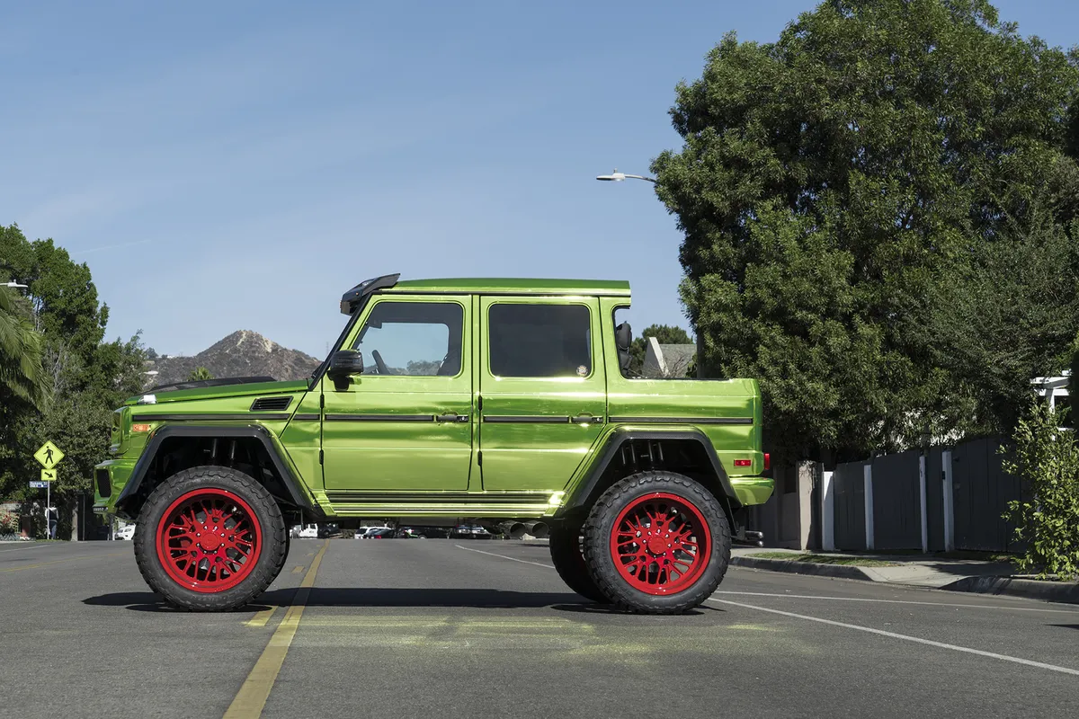 Mercedes-Benz G Wagon on Forgiato Fratello-T wheels