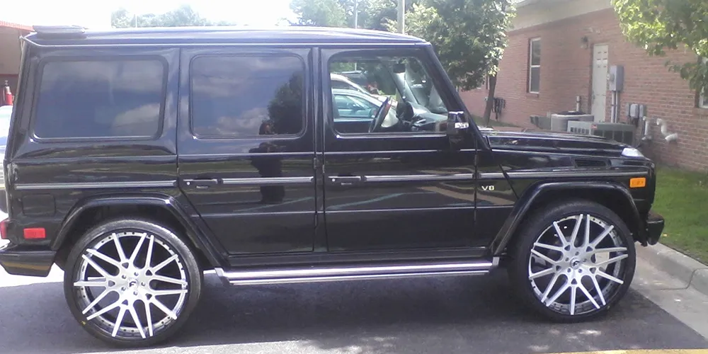 Mercedes-Benz G Wagon on Forgiato Maglia-ECL wheels