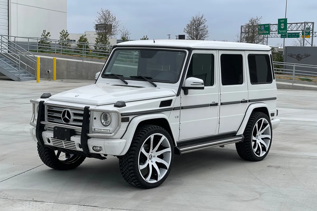 Mercedes-Benz G Wagon on Forgiato Quattresimo-ECL wheels