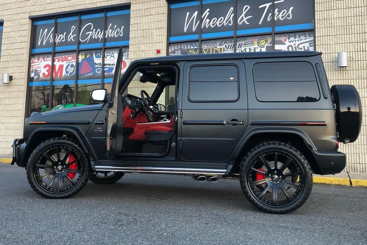Mercedes-Benz G Wagon on Forgiato S220 wheels