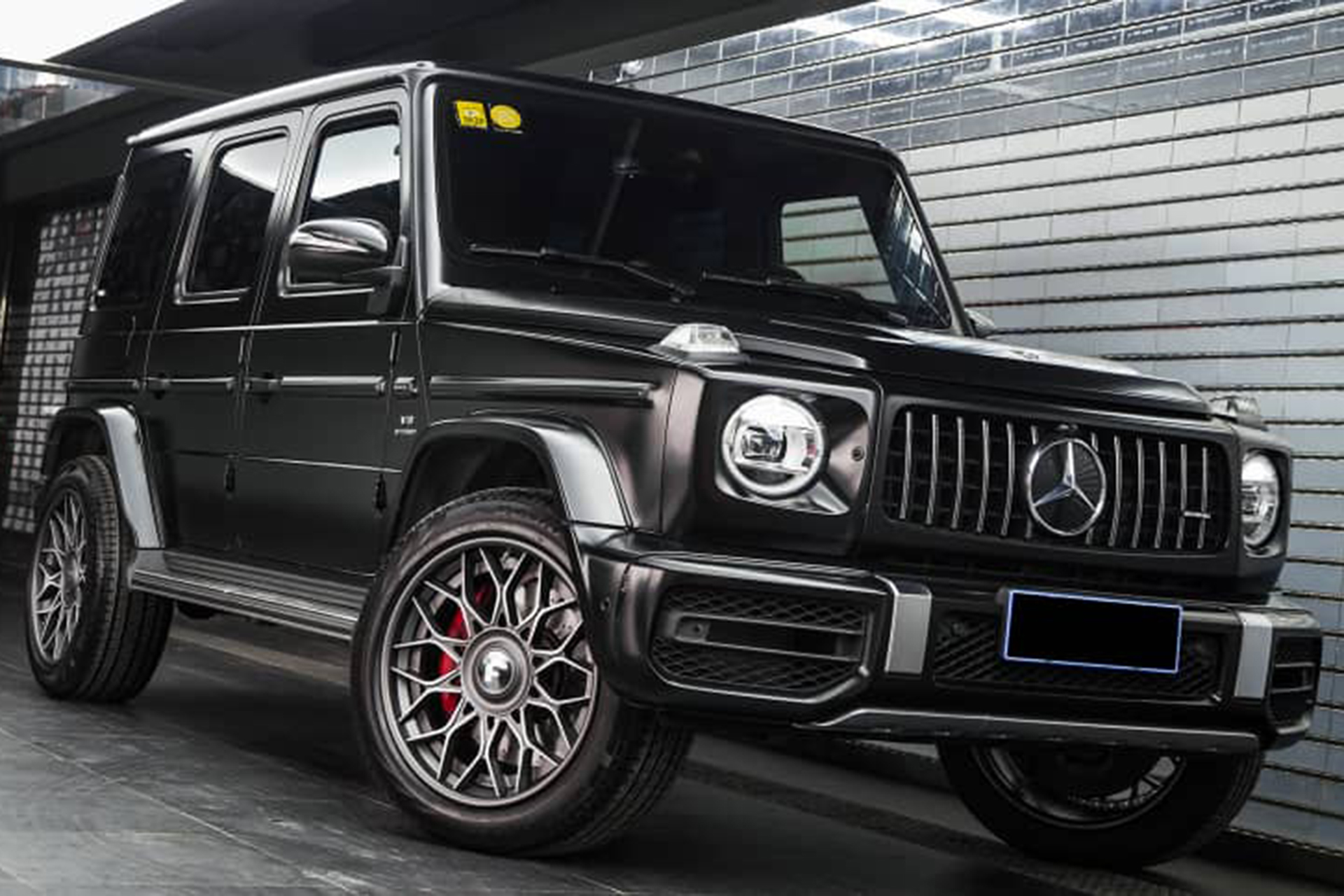 Mercedes-Benz G Wagon on Forgiato Tec 3.3 wheels
