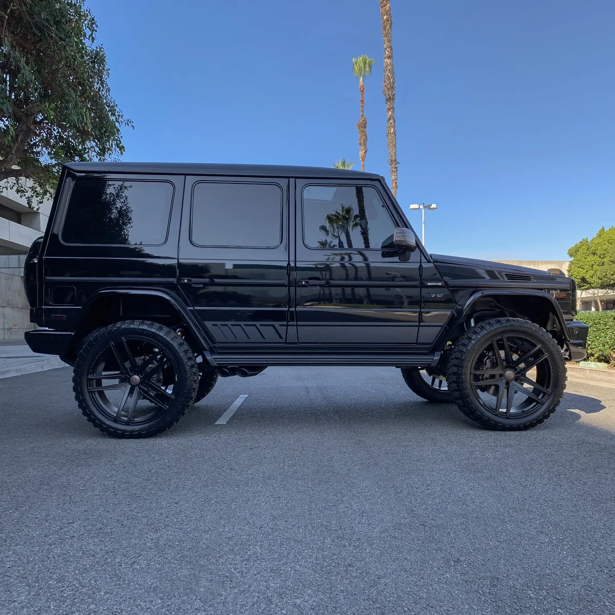 Mercedes-Benz G Wagon on Forgiato Vizzo-M wheels