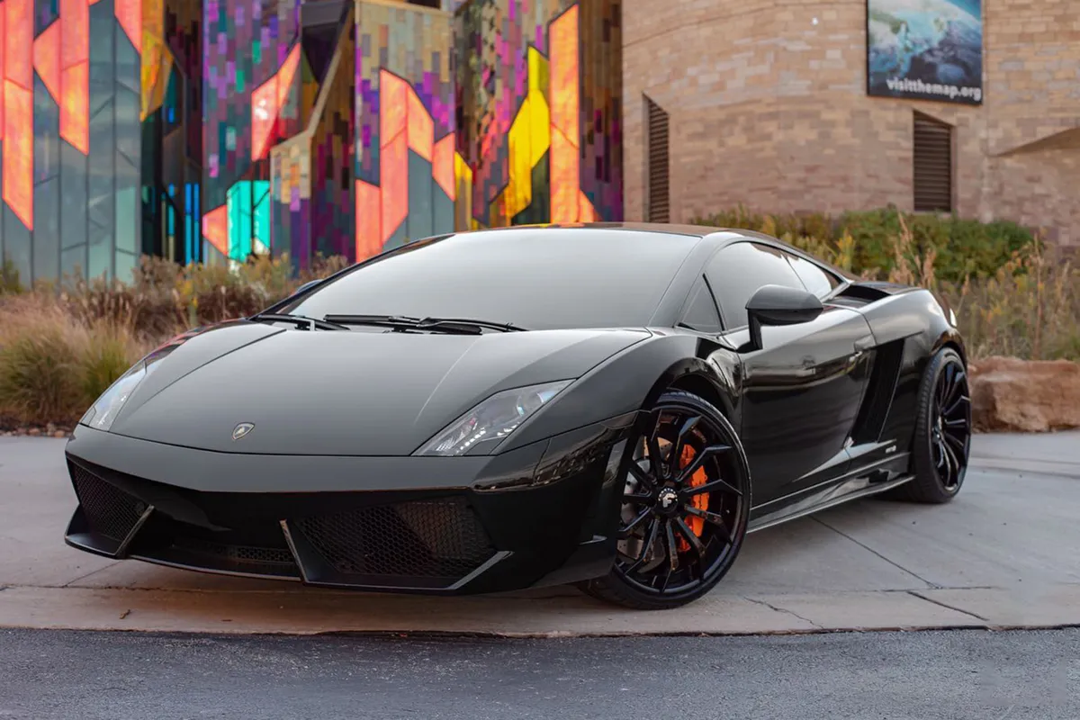 Lamborghini Gallardo on Forgiato Ventoso-ECL wheels