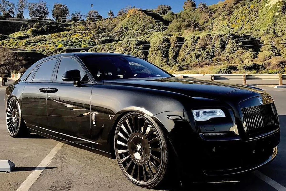 Rolls-Royce Ghost on Forgiato Calibro-M wheels