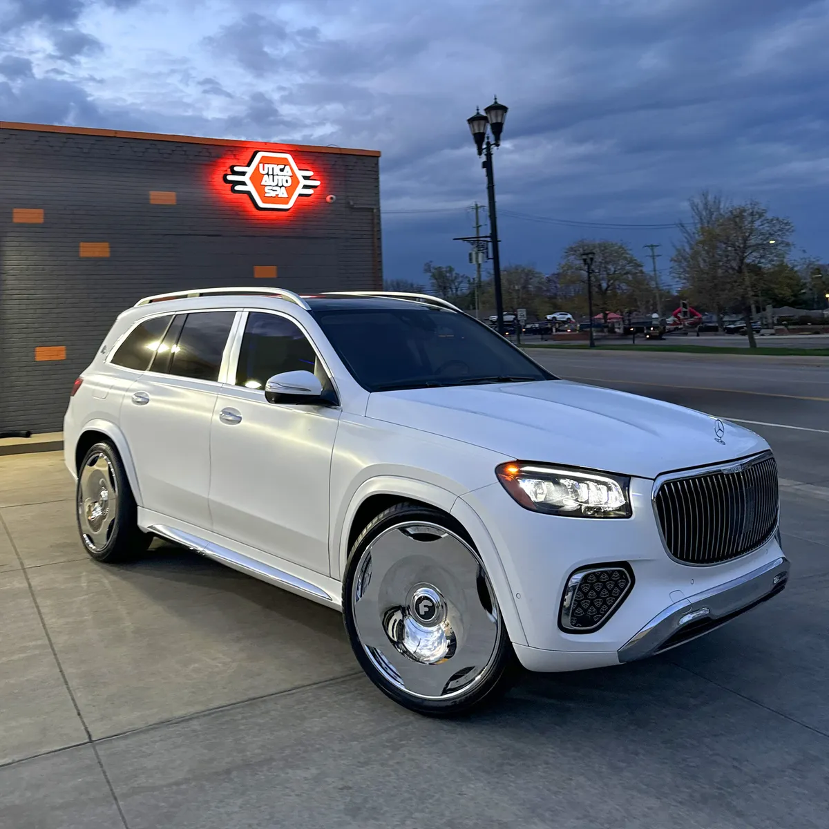 Mercedes-Benz GLS on Forgiato Ecs wheels