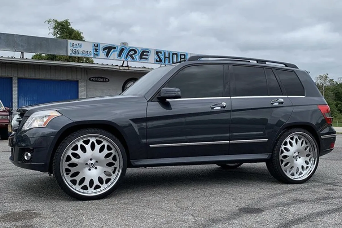 Mercedes-Benz GLS on Forgiato Grano wheels