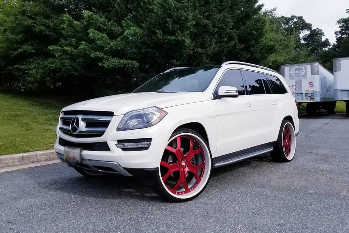 Mercedes-Benz GLS on Forgiato GTR wheels