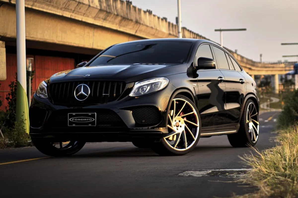 Mercedes-Benz GLS on Forgiato Troppo-ECL wheels