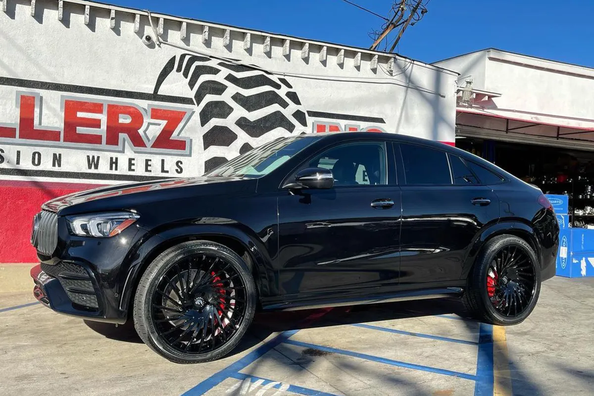 Mercedes-Benz GLS on Forgiato Ventoso-ECL wheels
