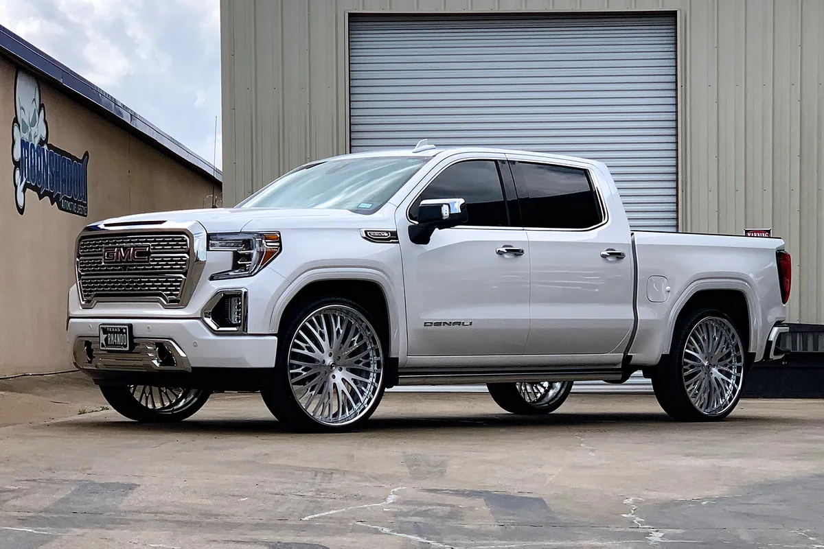 GMC GMC on Forgiato Cravatta wheels