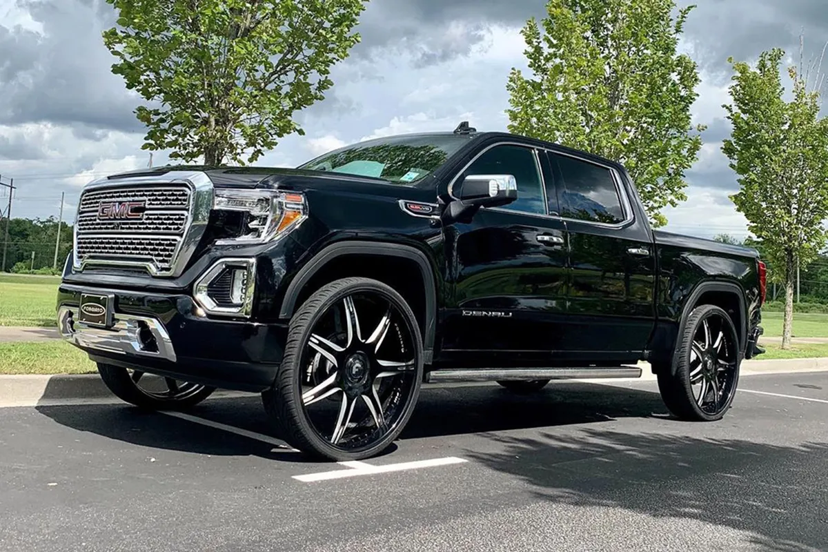GMC GMC on Forgiato F2.06-B wheels