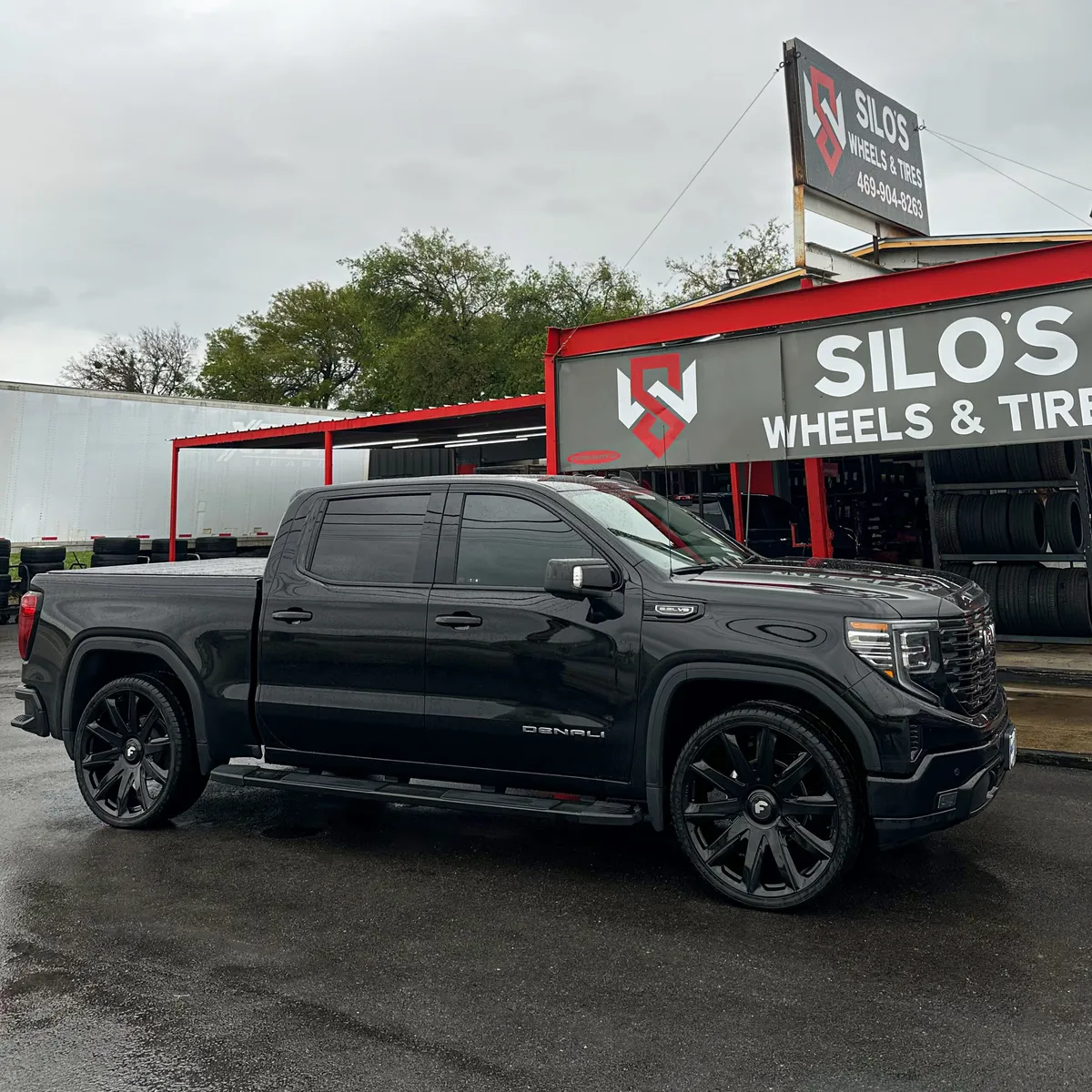 GMC GMC on Forgiato Flow wheels