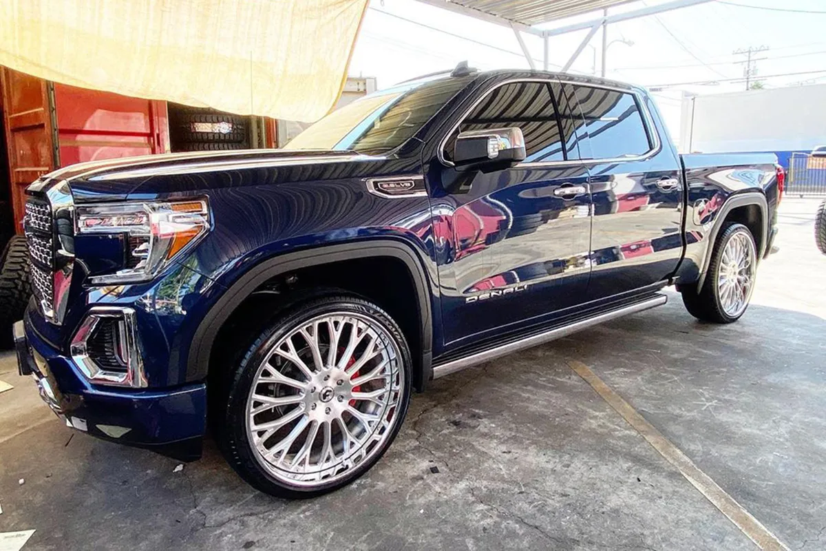 GMC GMC on Forgiato NB6 wheels