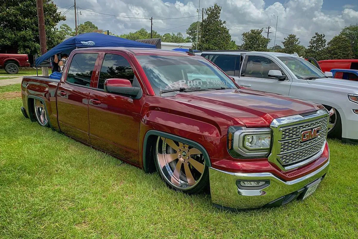 GMC GMC on Forgiato Otto wheels
