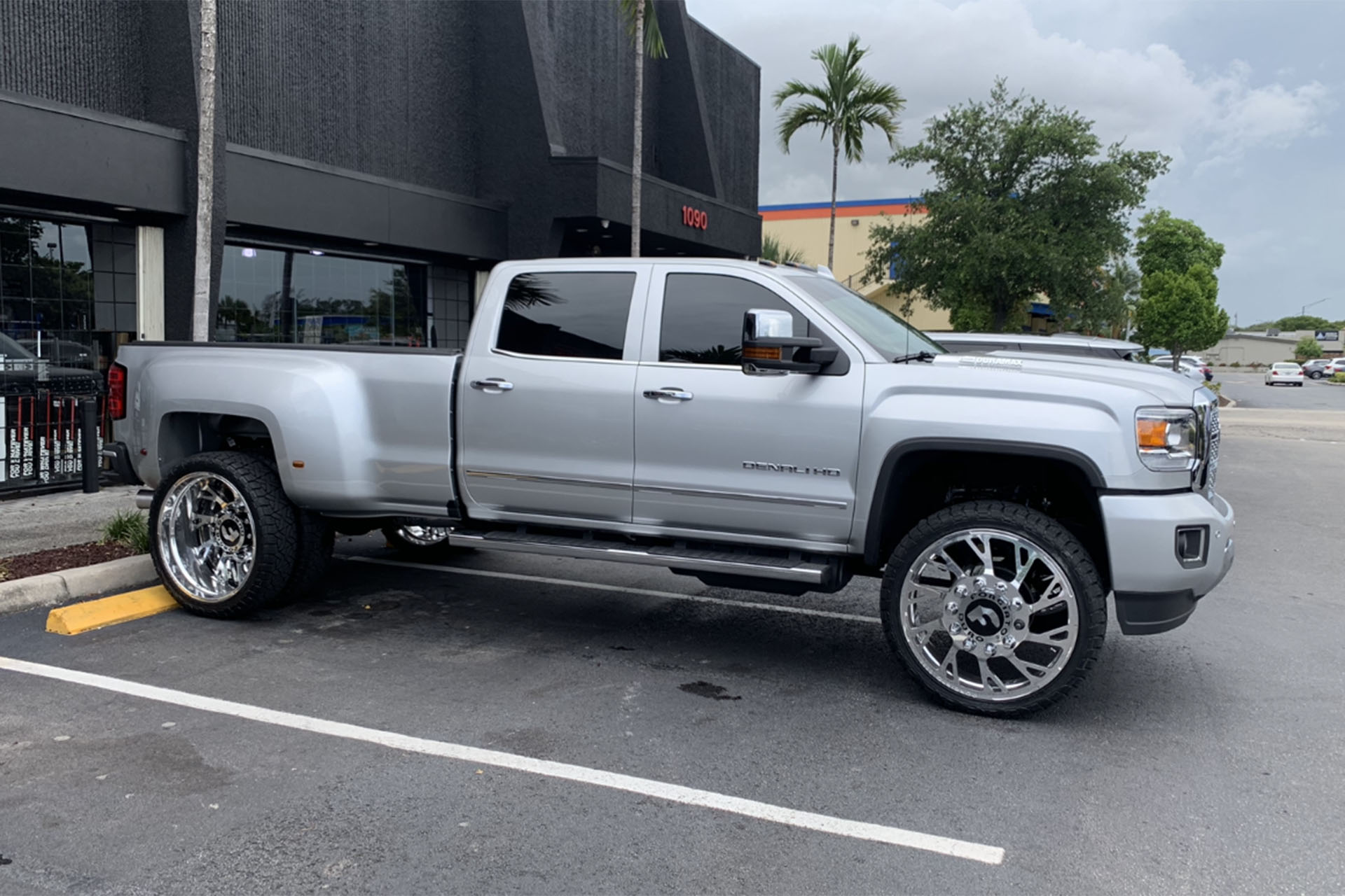 GMC on Sincro-D