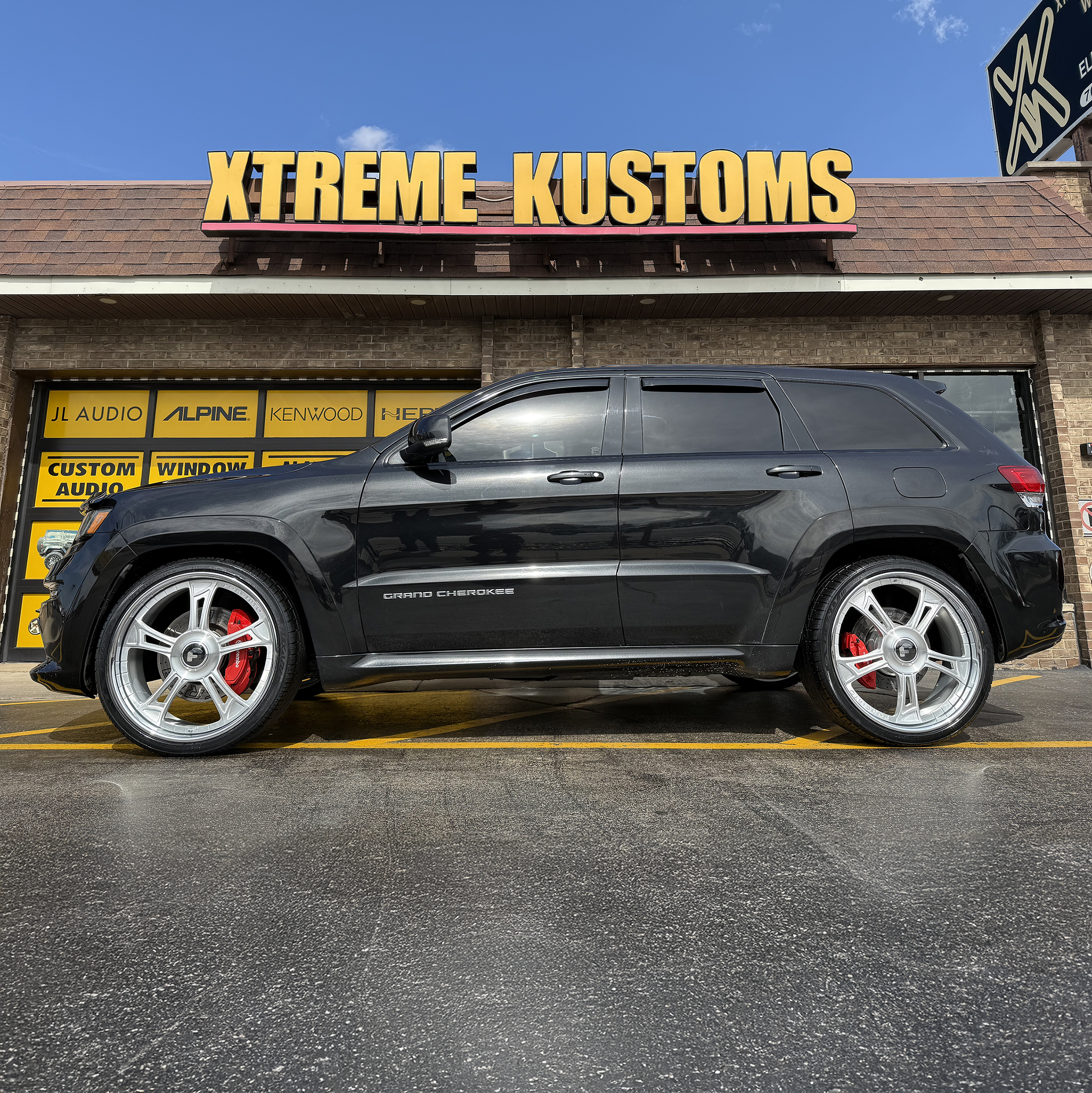 Grand Cherokee on Belice-XKW-5