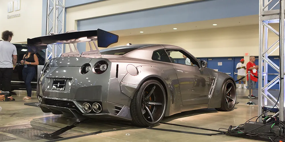 Nissan GTR on Forgiato Aggio-B wheels