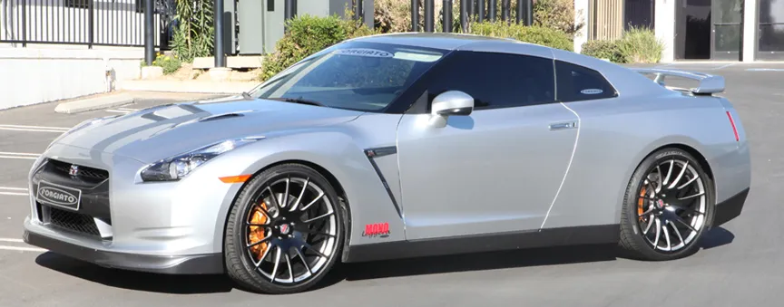 Nissan GTR on Forgiato Titanio-M wheels