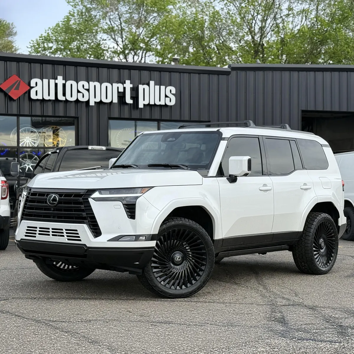 Lexus Gx on Forgiato Twisted Trimestre-M wheels
