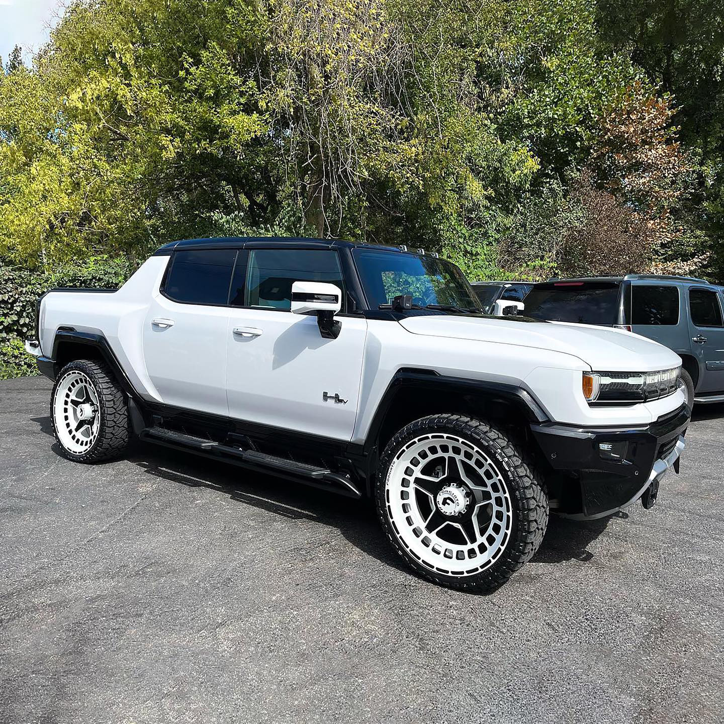 Hummer EV on Difensore-T