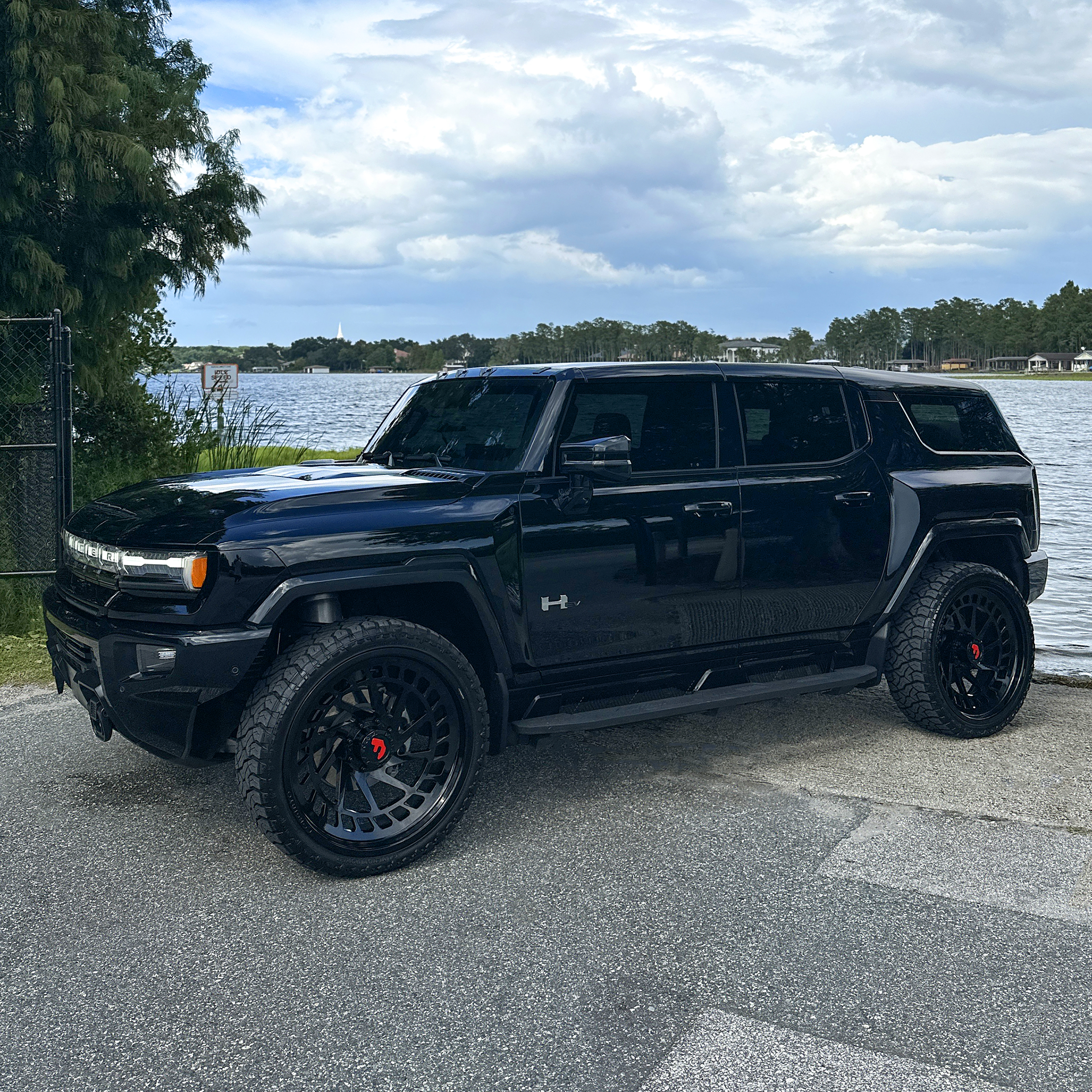 Hummer EV on Manserio T
