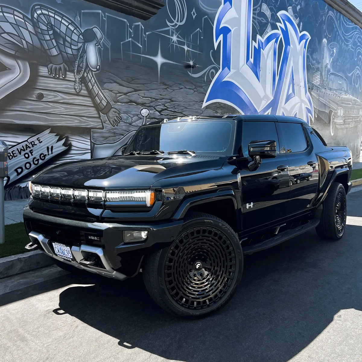 GMC Hummer EV on Forgiato Parlante-M wheels