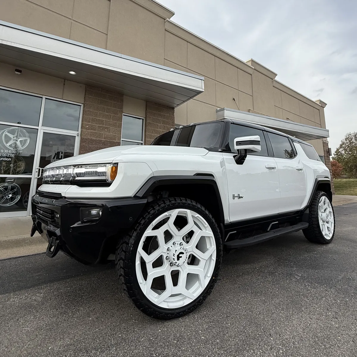 GMC Hummer EV on Forgiato Scorso-M wheels