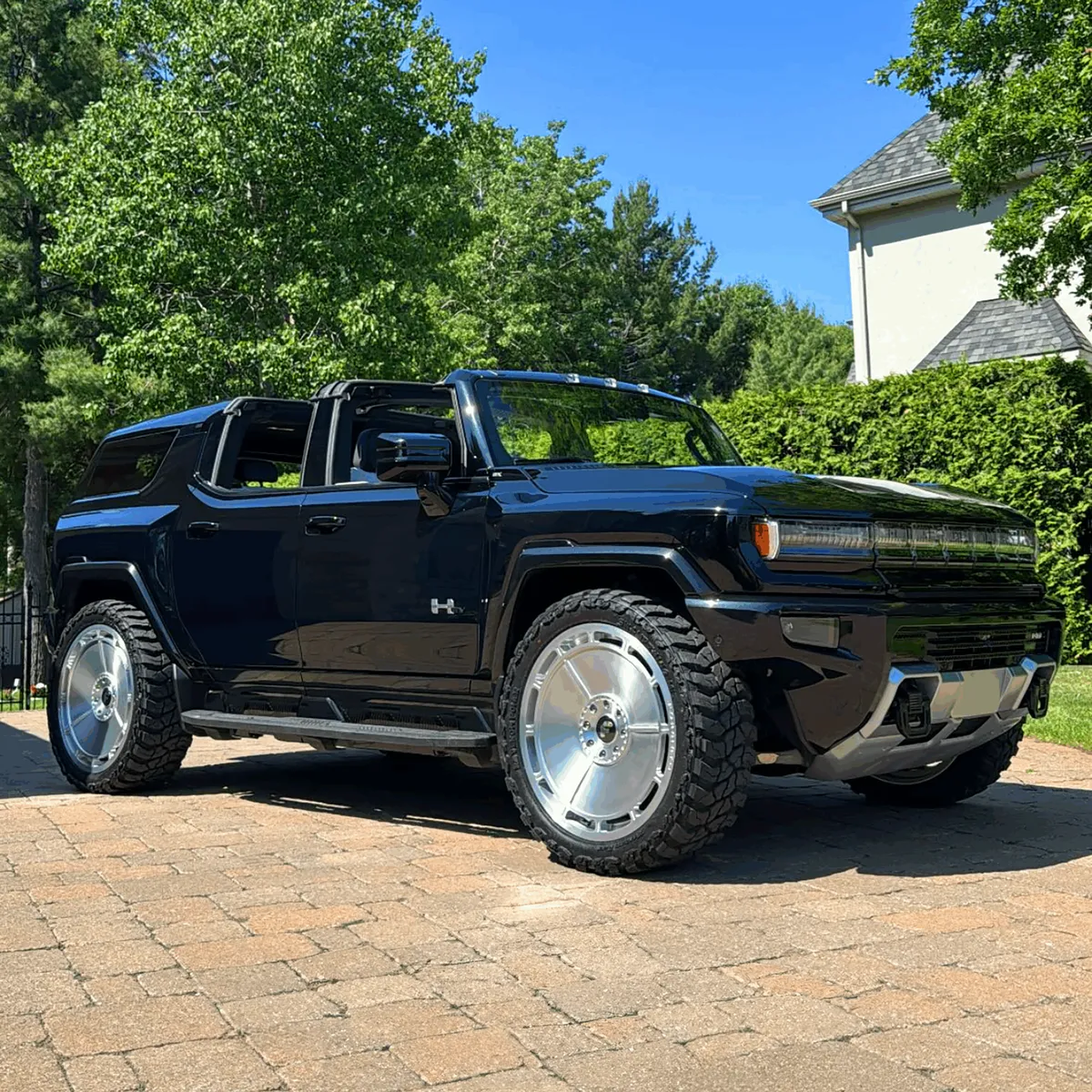 GMC Hummer EV on Forgiato Ts01-M wheels