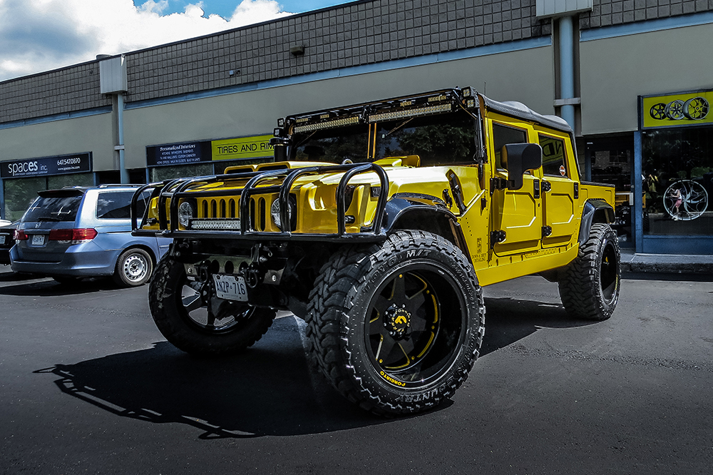 Hummer H1 on Fissato-T