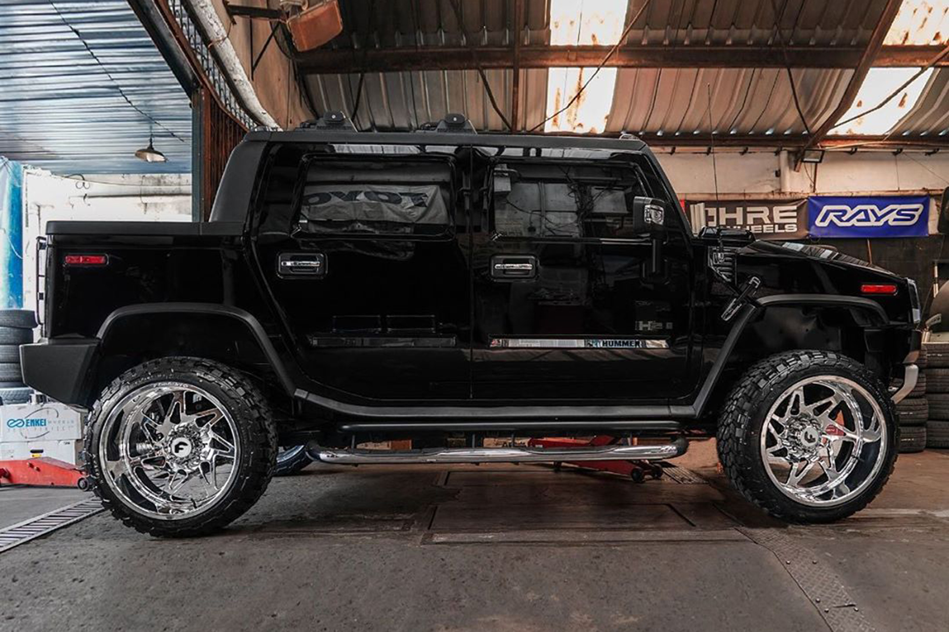 Hummer on Finestro-T