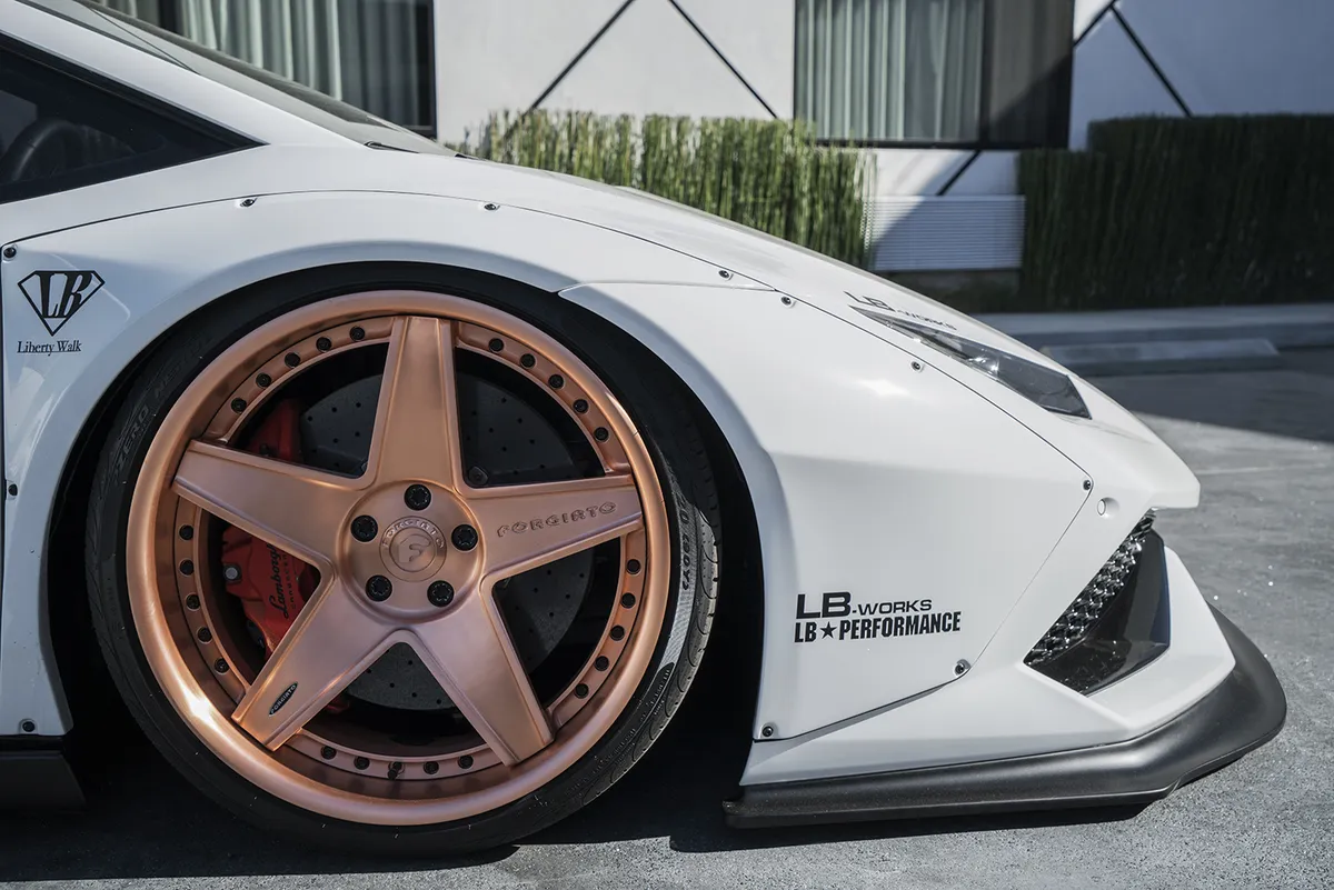 Lamborghini Huracan on Forgiato F-Classico wheels