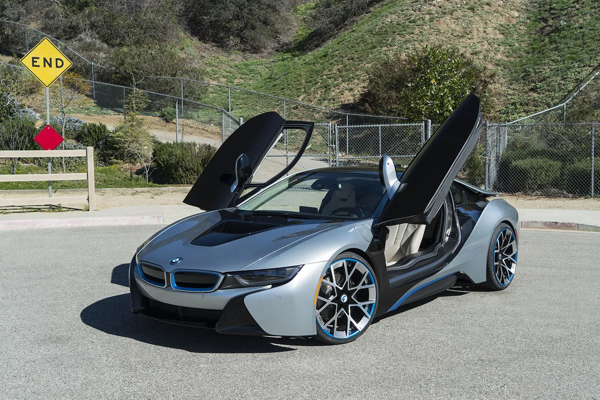 BMW I8 on Forgiato Insetto-ECL wheels