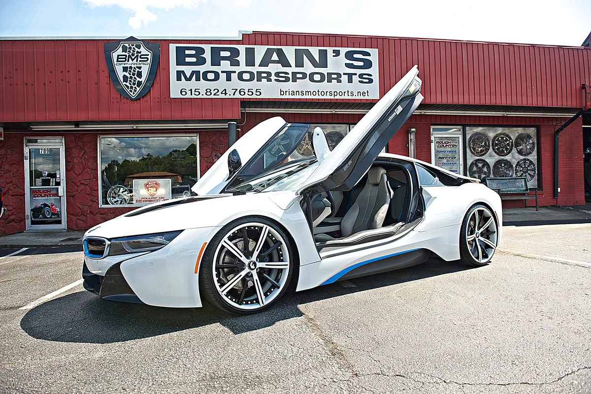 BMW I8 on Forgiato S220-ECL wheels