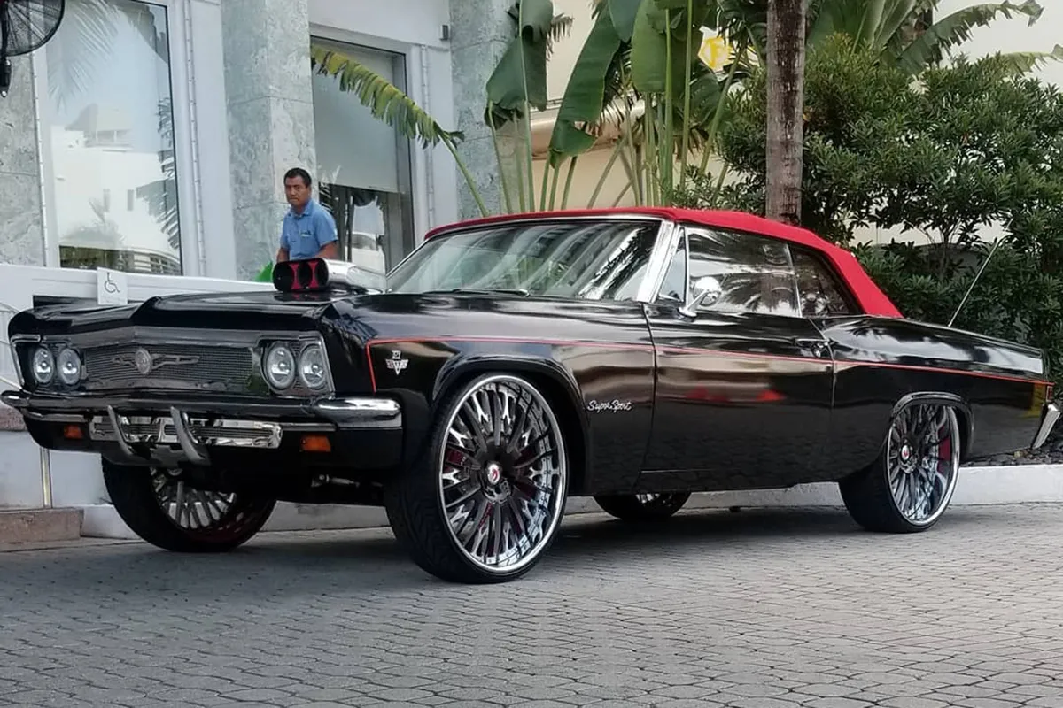 Chevrolet Impala on Forgiato Cravatta wheels