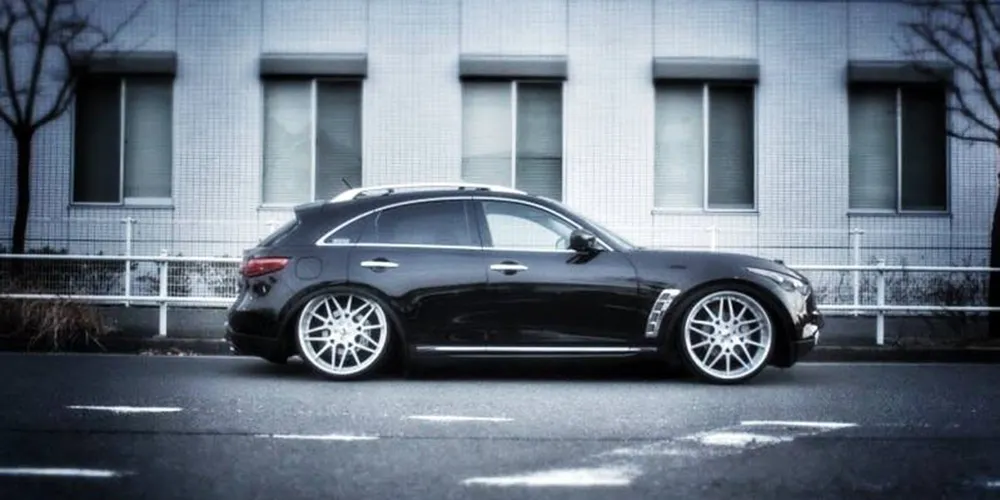 Infiniti Infiniti Fx on Forgiato Maglia wheels
