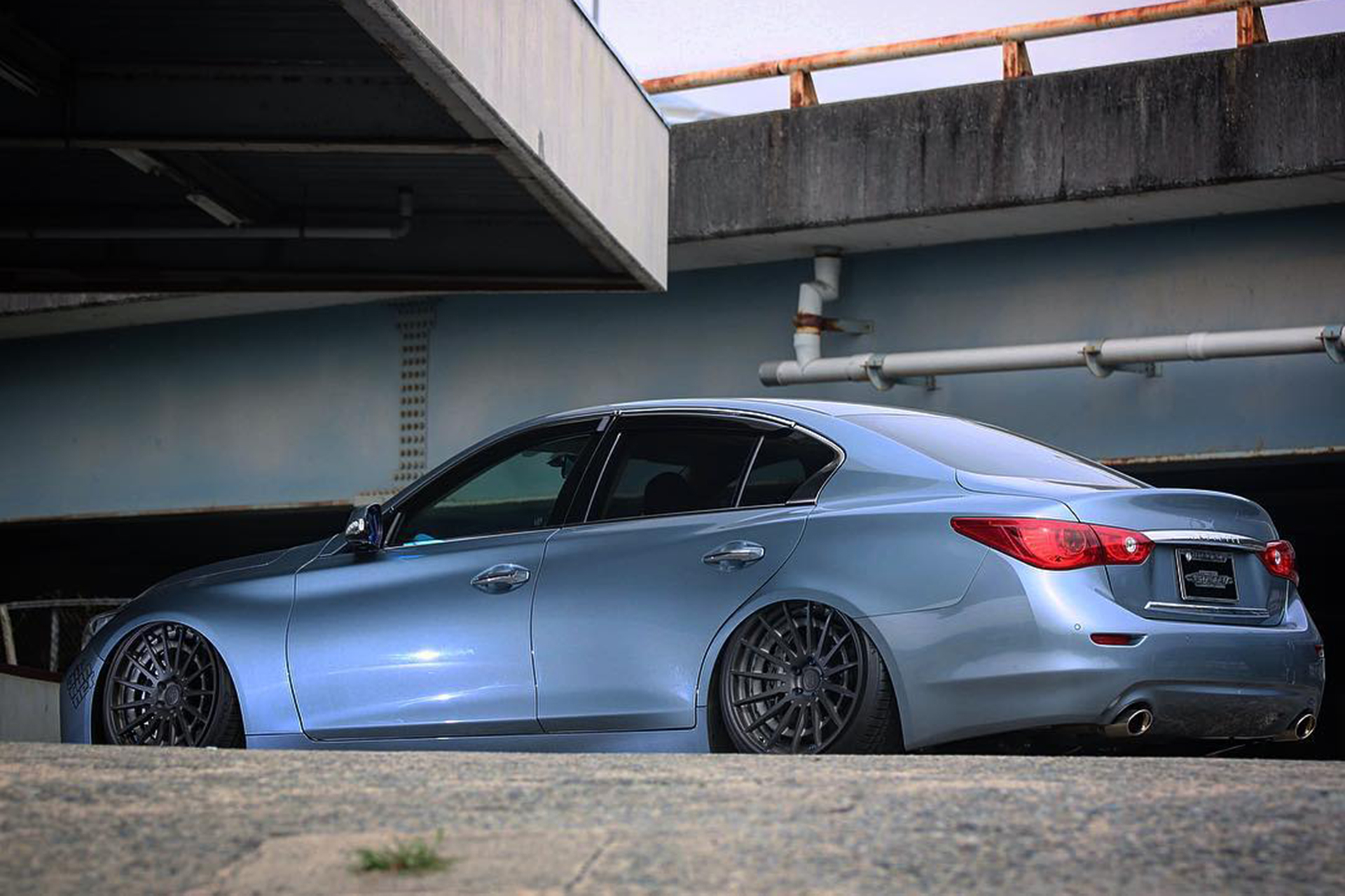 Infiniti M56 on Tec 2.3 R