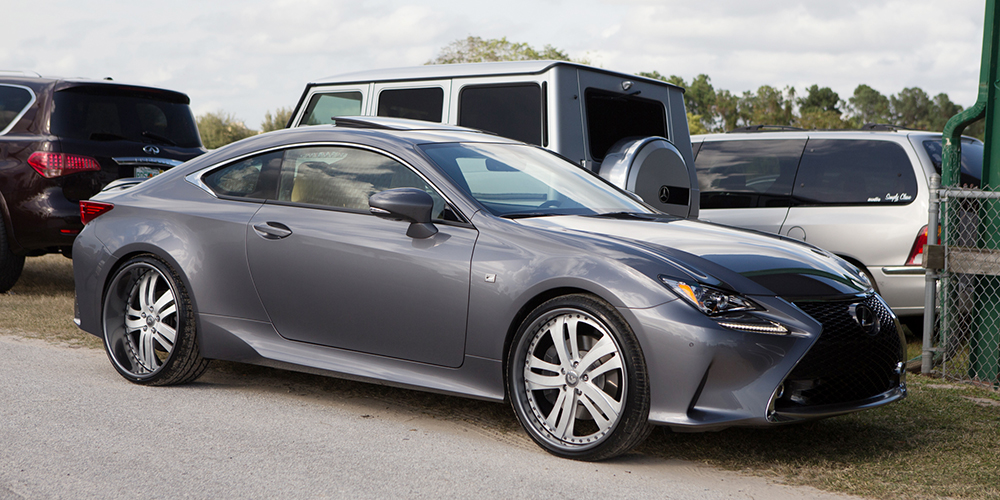 Lexus Rc on Rasoio