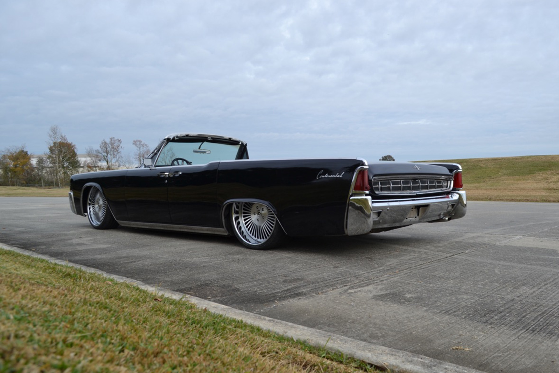 Lincoln Continental on Cablata