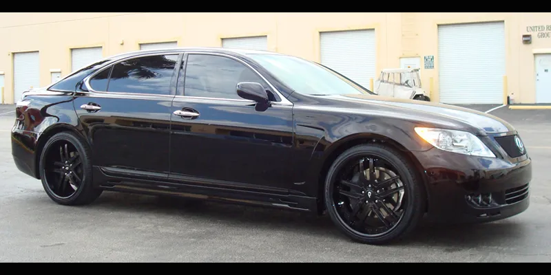 Lexus LS on Forgiato Vizzo wheels
