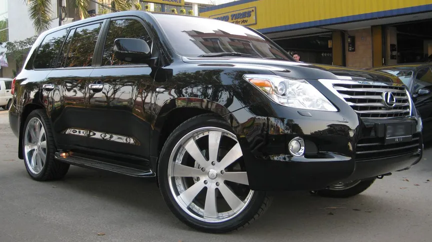 Lexus LX on Forgiato Otto wheels