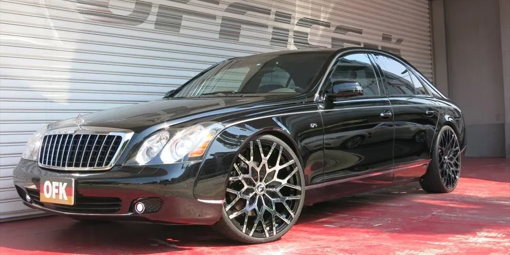 Mercedes-Benz Maybach on Forgiato Niddo-M wheels