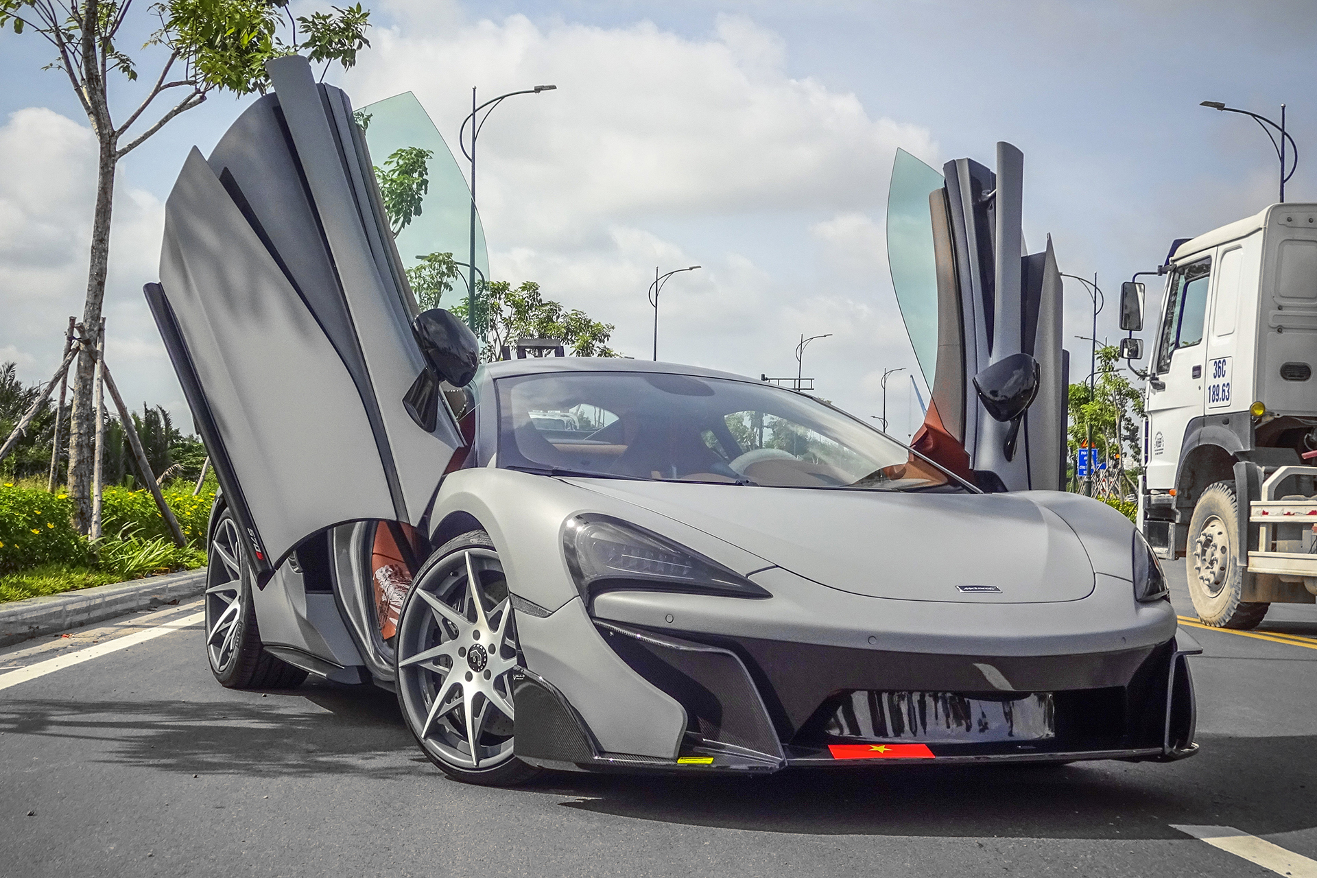 Mclaren 570 on Turni-ECL