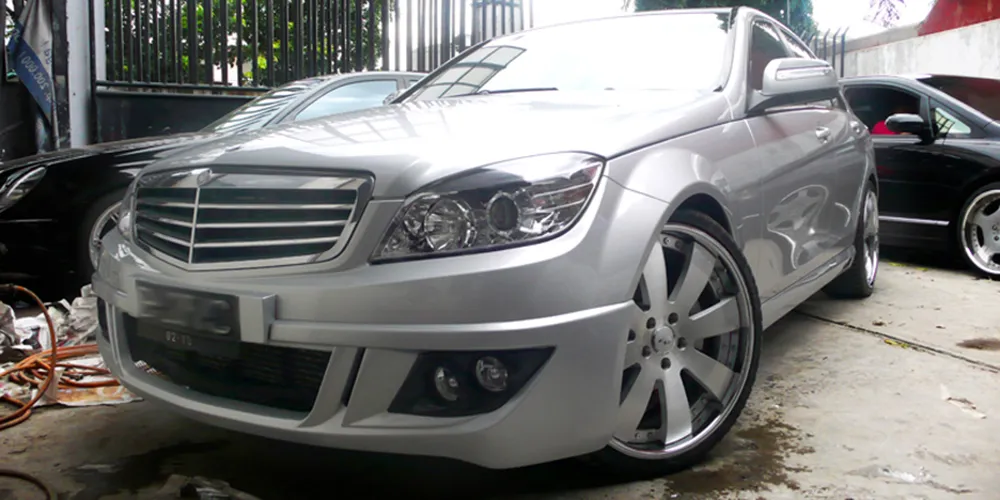 Mercedes-Benz Mercedes C Class on Forgiato Otto wheels