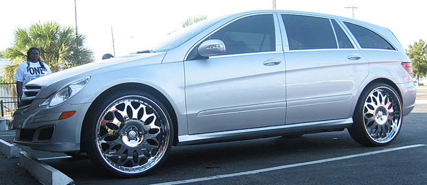Mercedes R Class on Grano