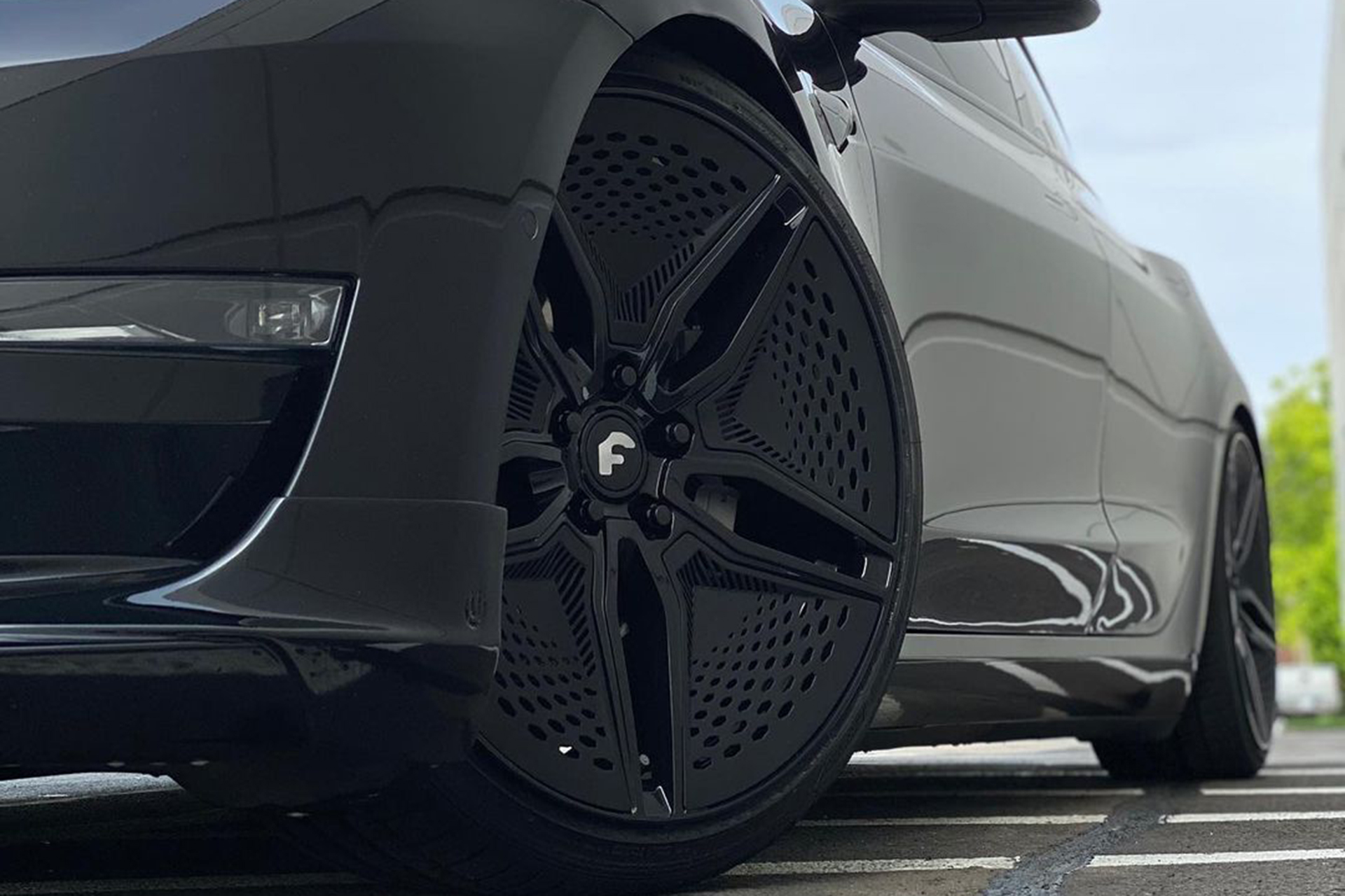 Model 3 on EV-001