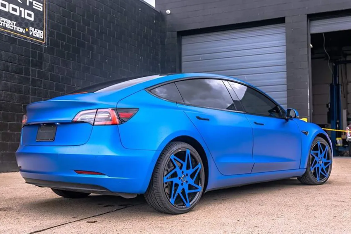 Tesla Model 3 on Forgiato Finestro-M wheels