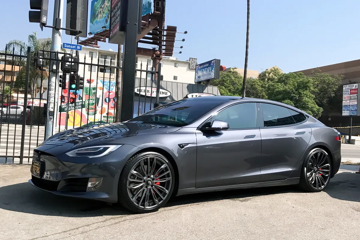 Tesla Model S on Forgiato Montare-ECL wheels