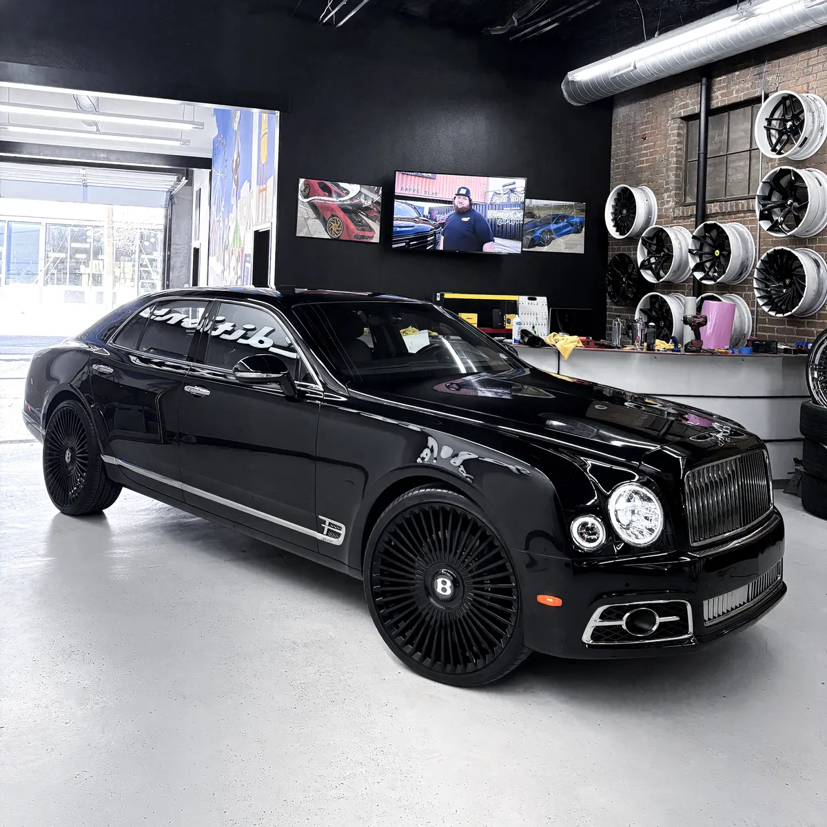 Bentley Mulsanne on Forgiato Trimestre wheels